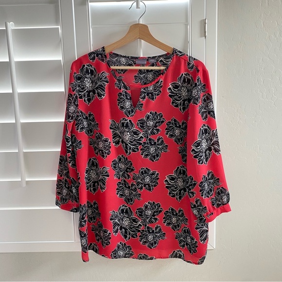 Laura Scott Hawaiian Floral Pink and Black Women's Top Large, 3/4 Flowy sleeves - Picture 1 of 4